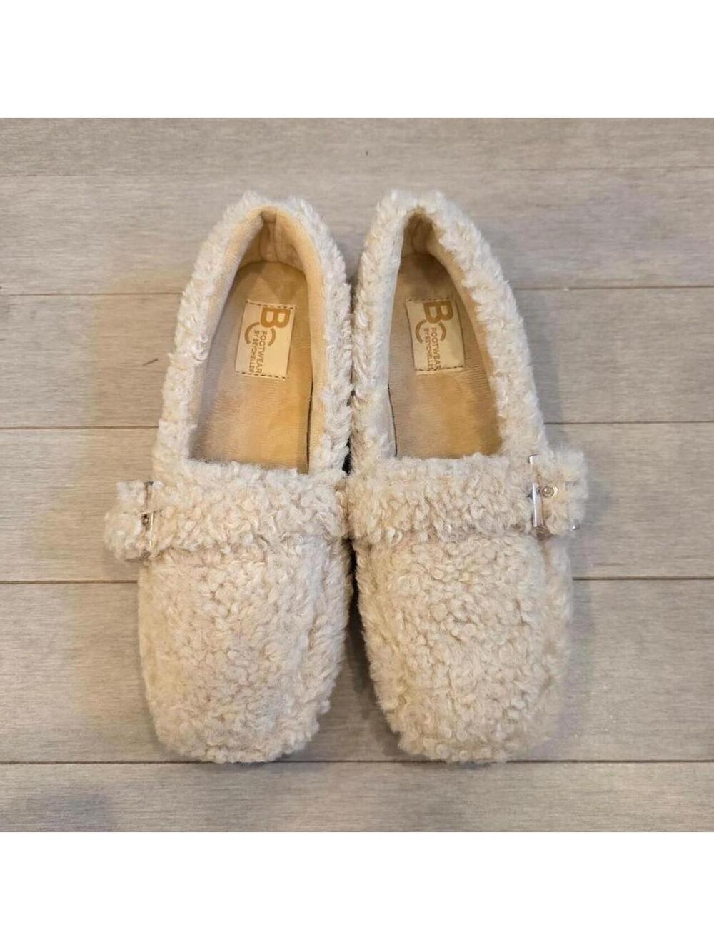 BC Footwear Women's Cream and White Loafer